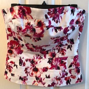 WHITE HOUSE Black Market bustier